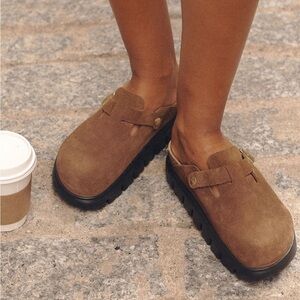 Women's Birkenstock Tan Suede Slip-On Clogs (Boston Chunky Clogs)